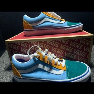 Multicolor Vans